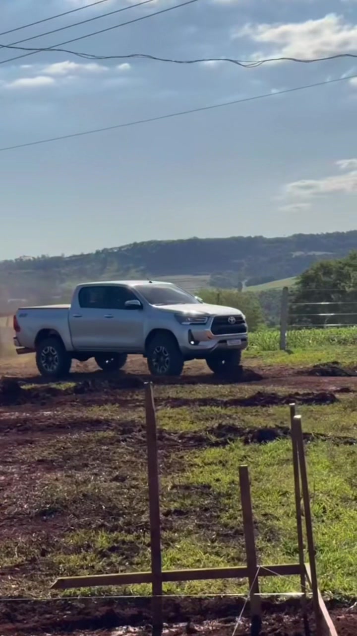 @FierrosdelCampo