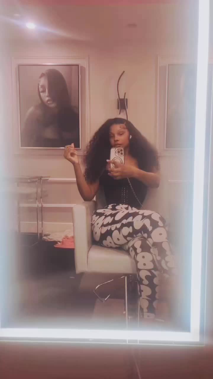 @Lala_21