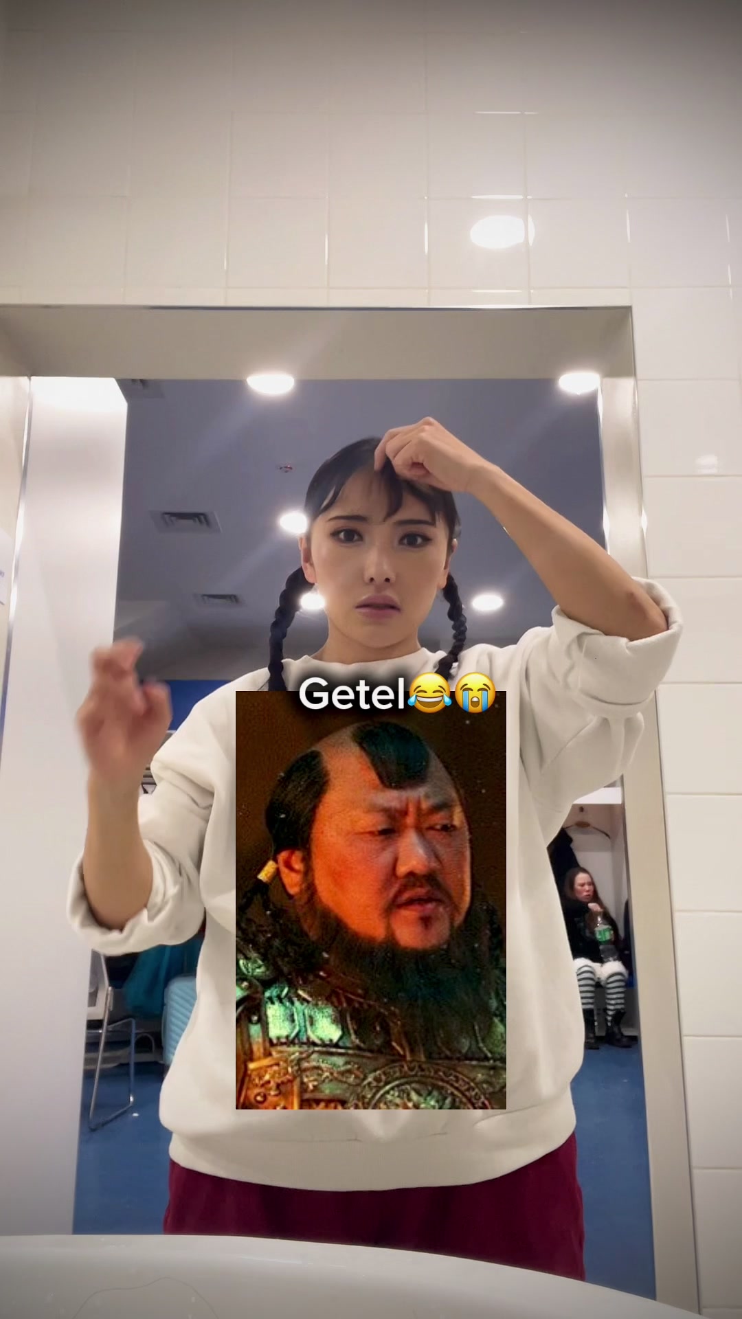 @Sophia