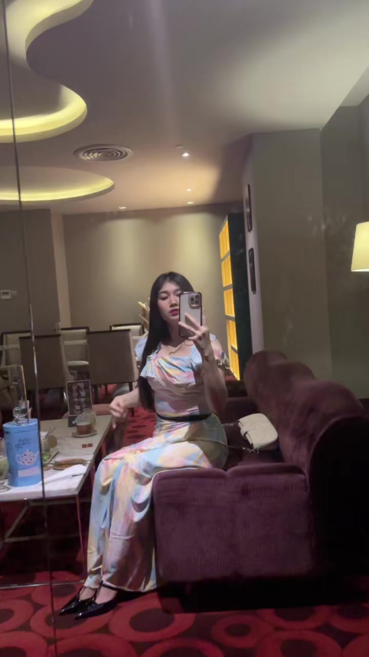 @🐷ehlgay🐷(Official 1M)