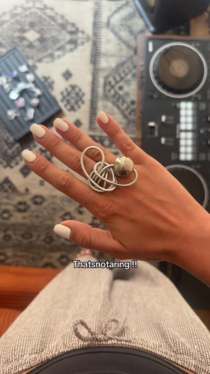 @Shanie B