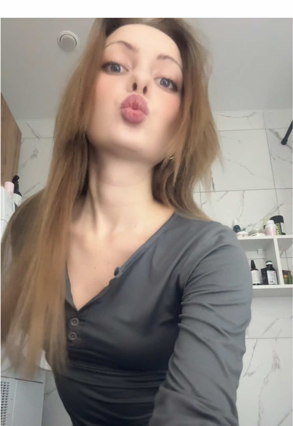 @biseksyalka228.com
