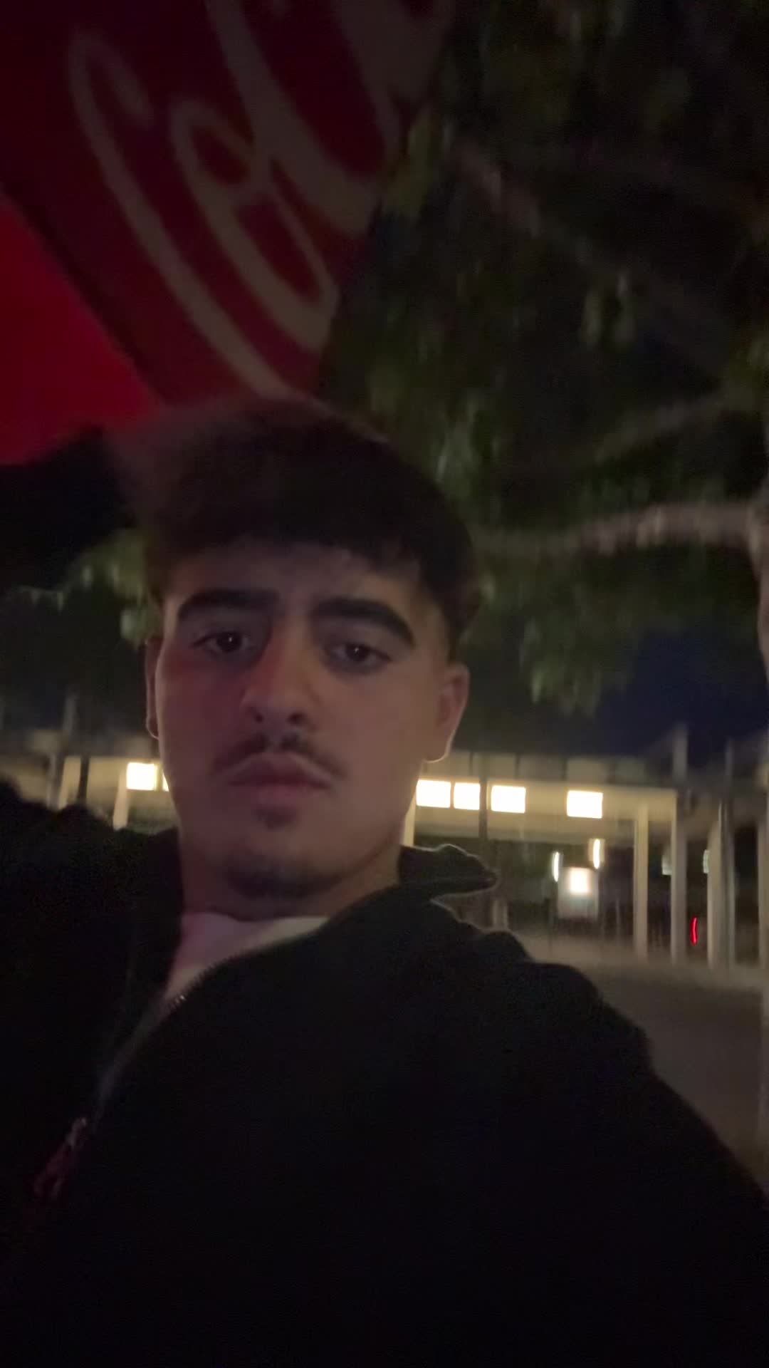 @Ali🏄&zwj;♂️