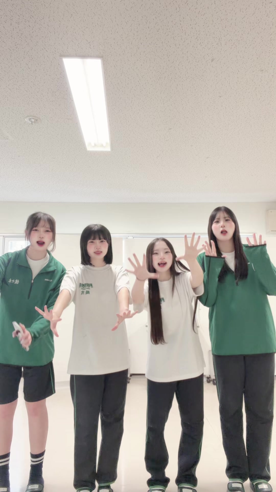 @白玉