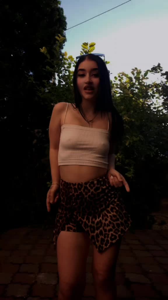 @Дана🦂