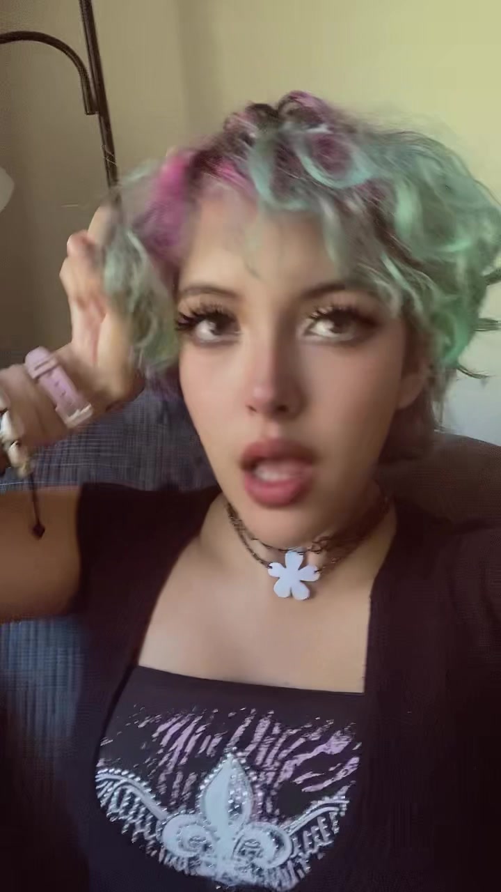 @l1v1ng4l0v3