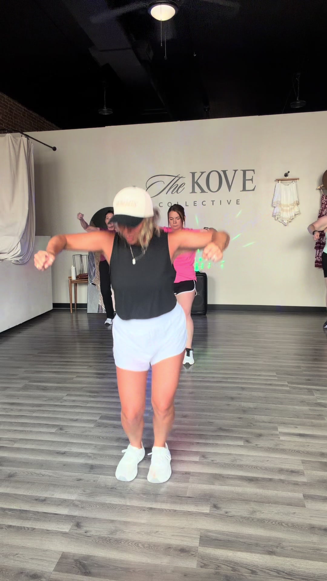 @foxyladyfitness