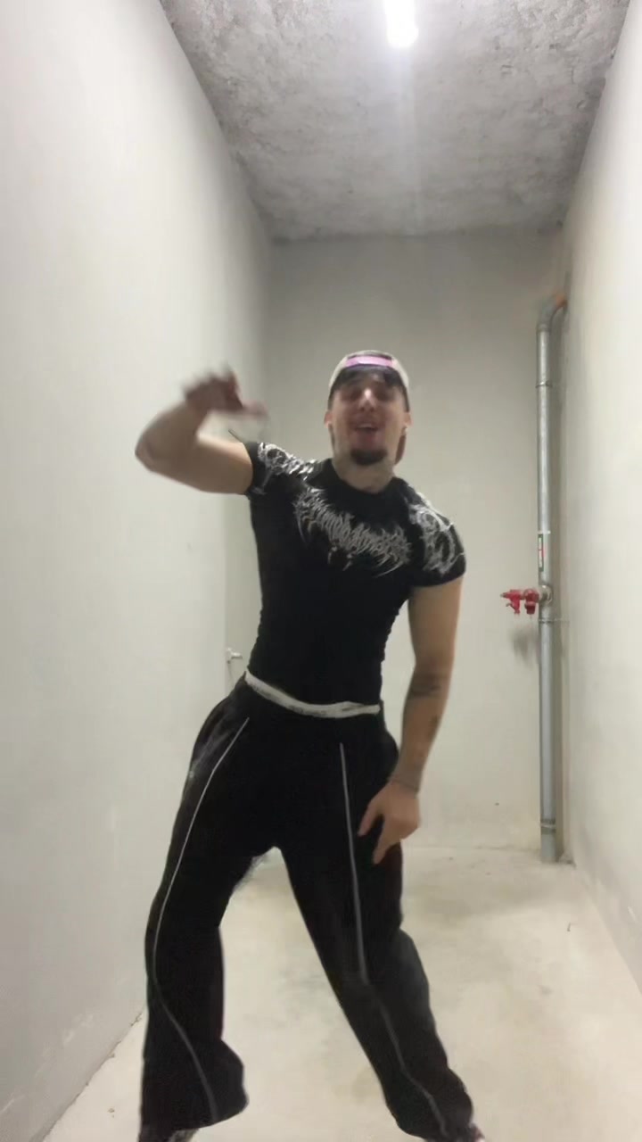 @𝖆𝖑𝖊𝖘𝖘𝖘𝖍𝖆𝖐