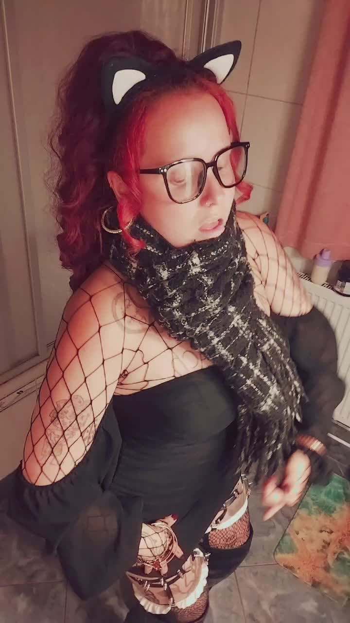 @dreckige_ Bitch 💋😘