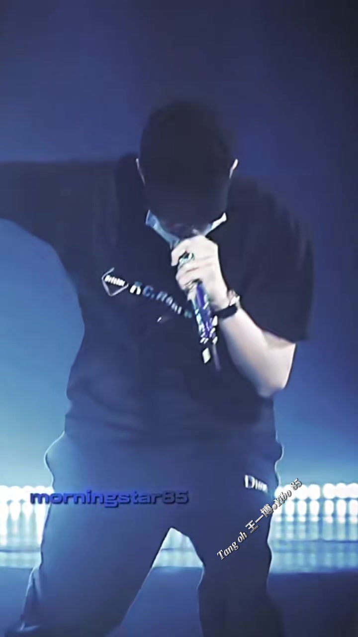@𝑻𝑨𝑵𝑮 𝑶𝑯 王一博&bull;𝒀𝑰𝑩𝑶𝟖𝟓