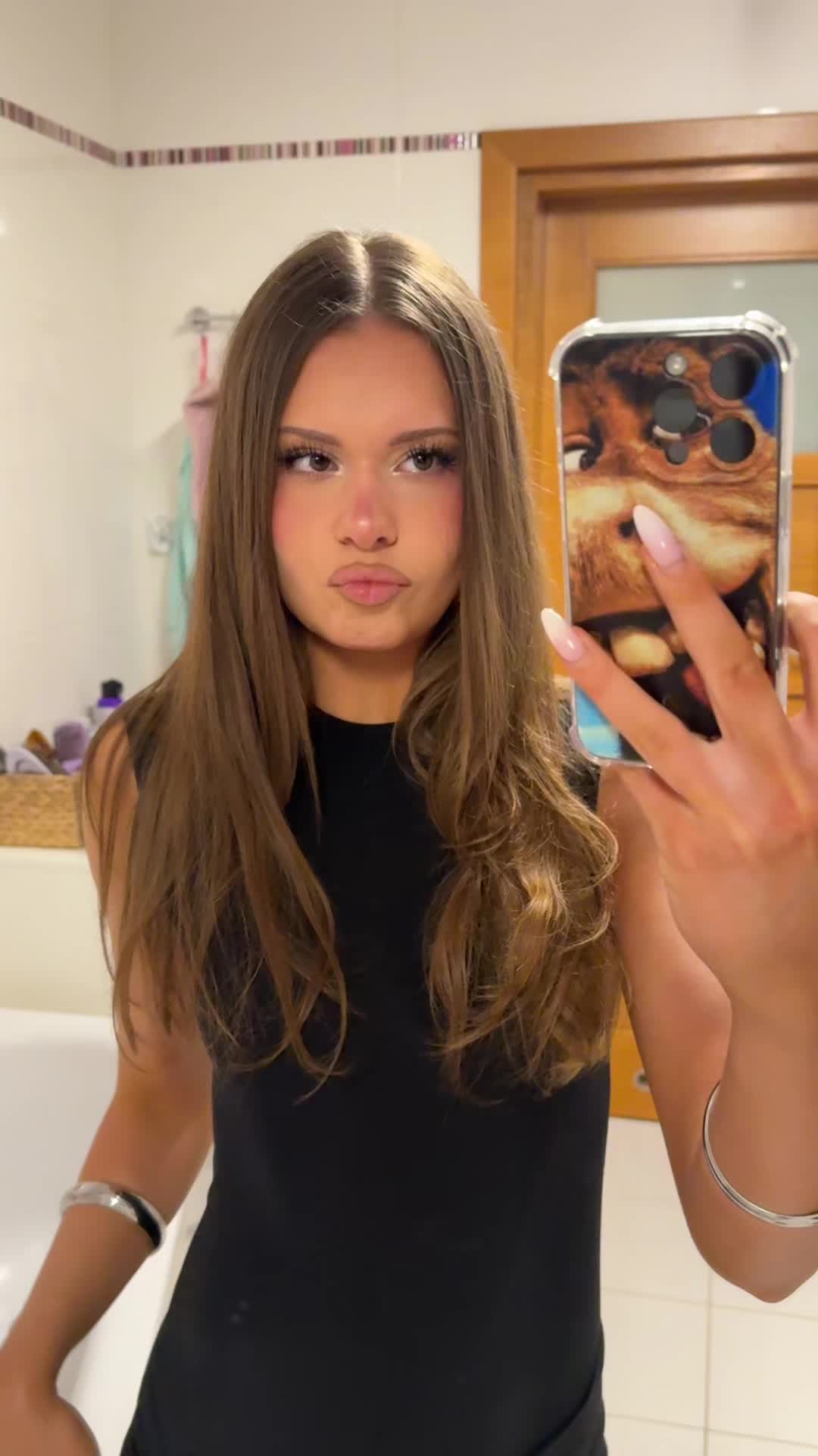 @lena
