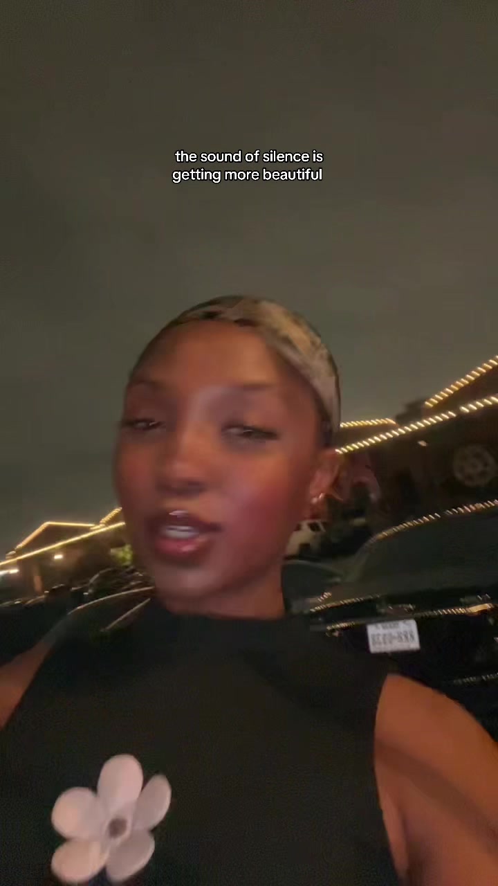 @prettylil.reyn._5.🖤