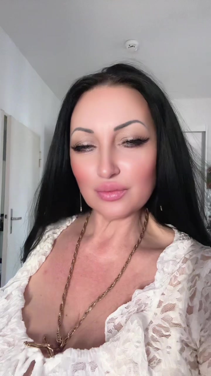 @Lara