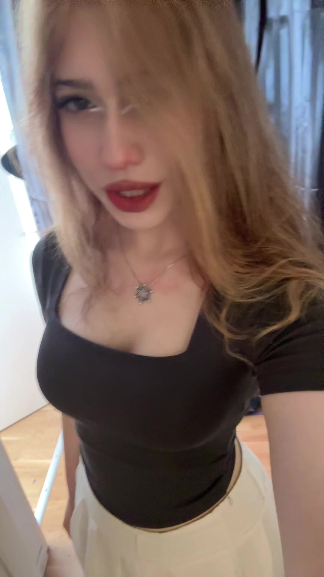 @naomili