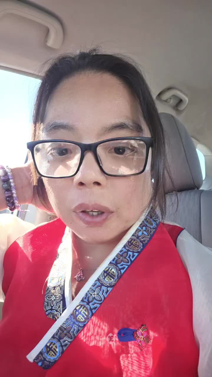 @ThisIsOliviaKim