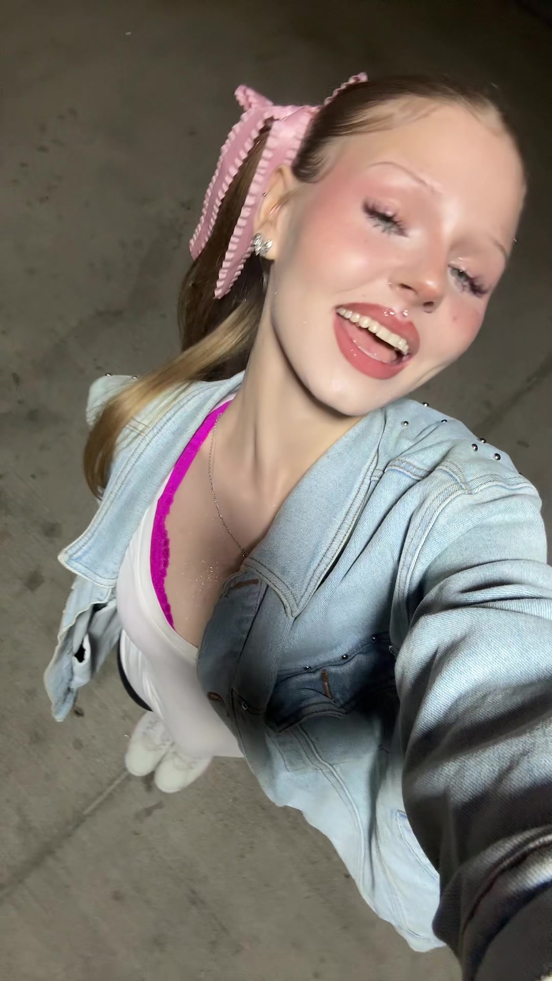 @Keezi