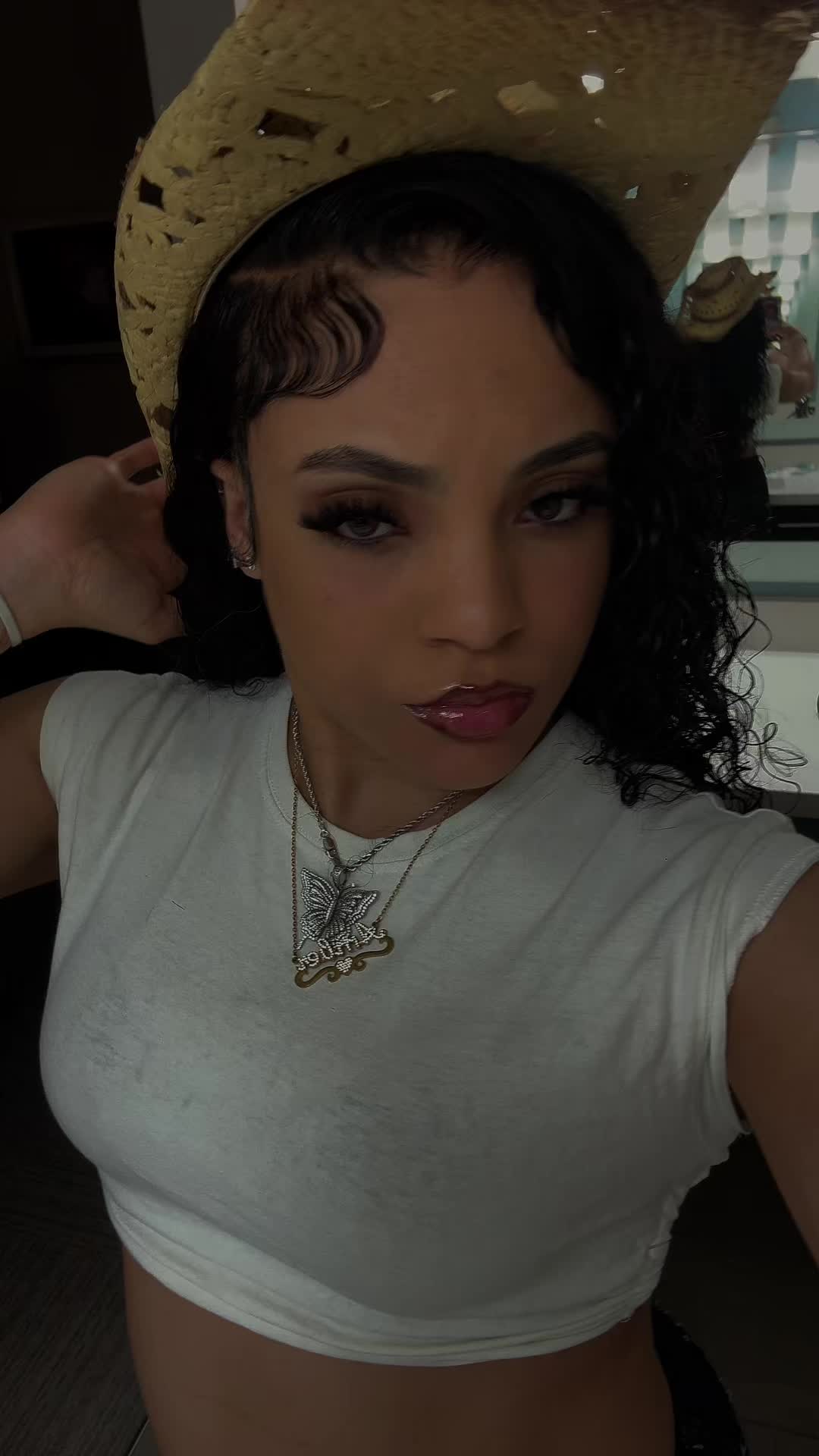 @Ambwitthewam