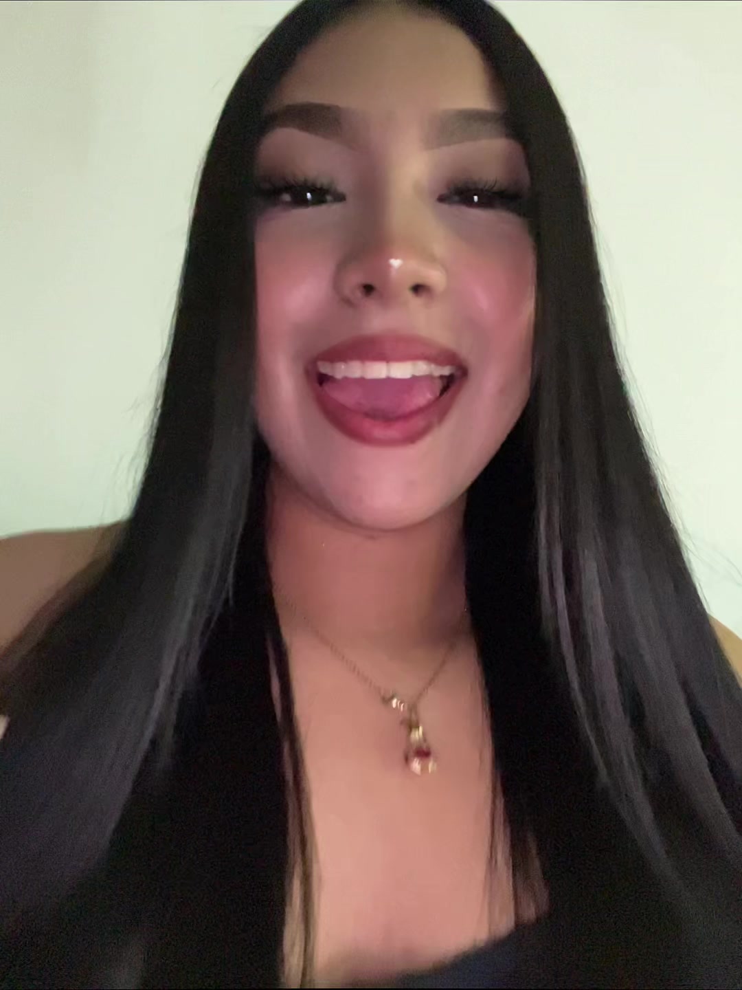 @𝓥𝓪𝓵𝓮𝓻𝔂🕷️