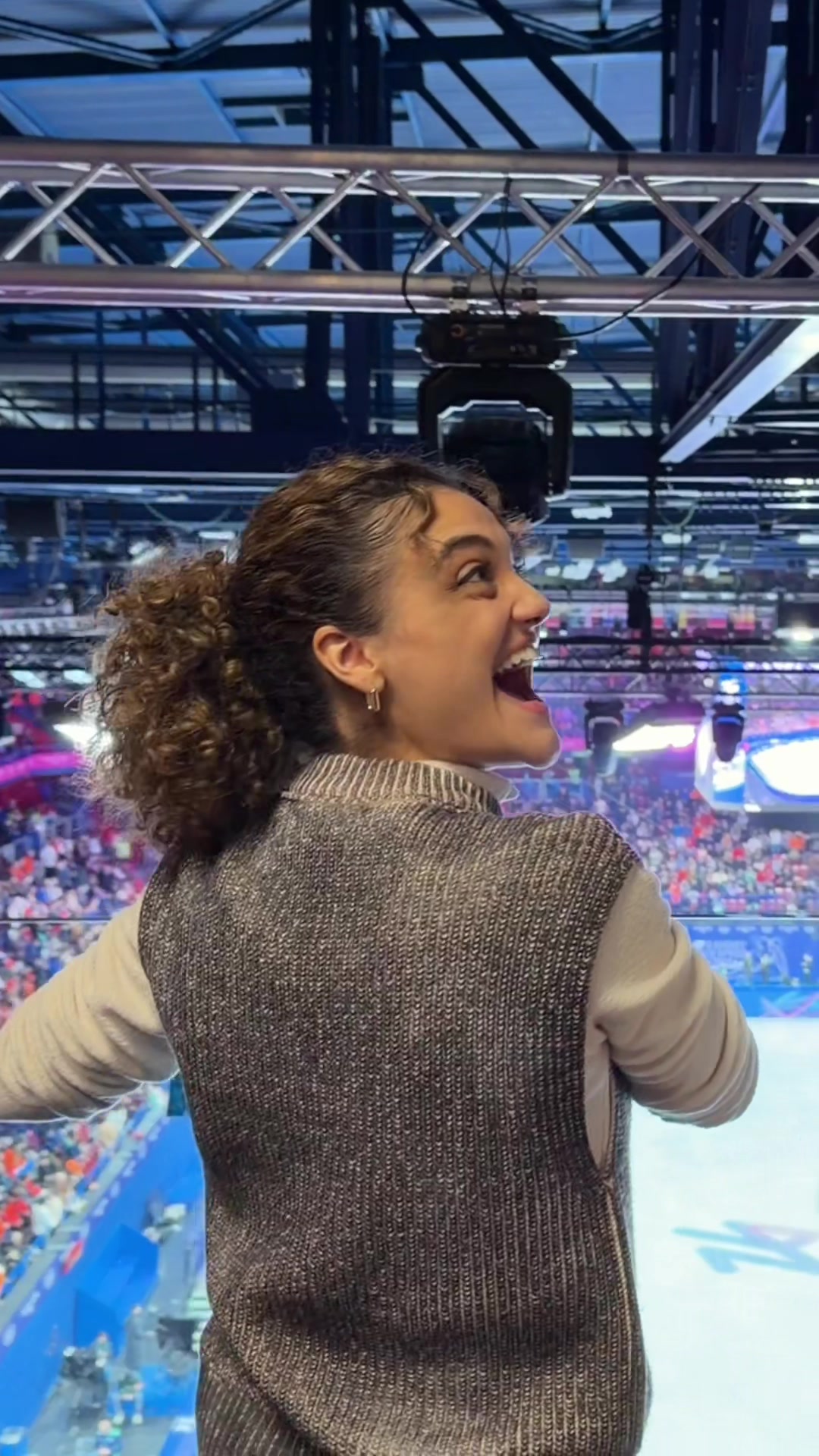 @Laurie Hernandez