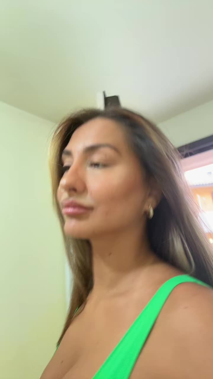 @canirebecca