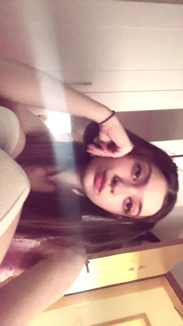 @4ngel1ndisguise