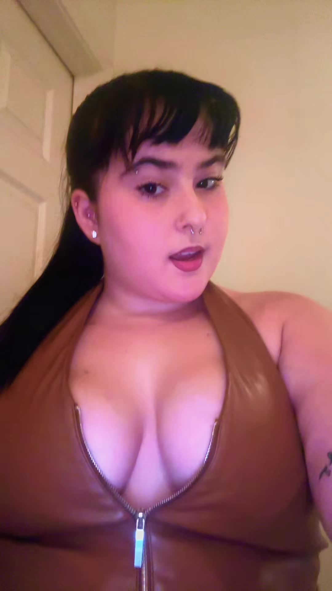 @maddie👩🏼&zwj;🦲