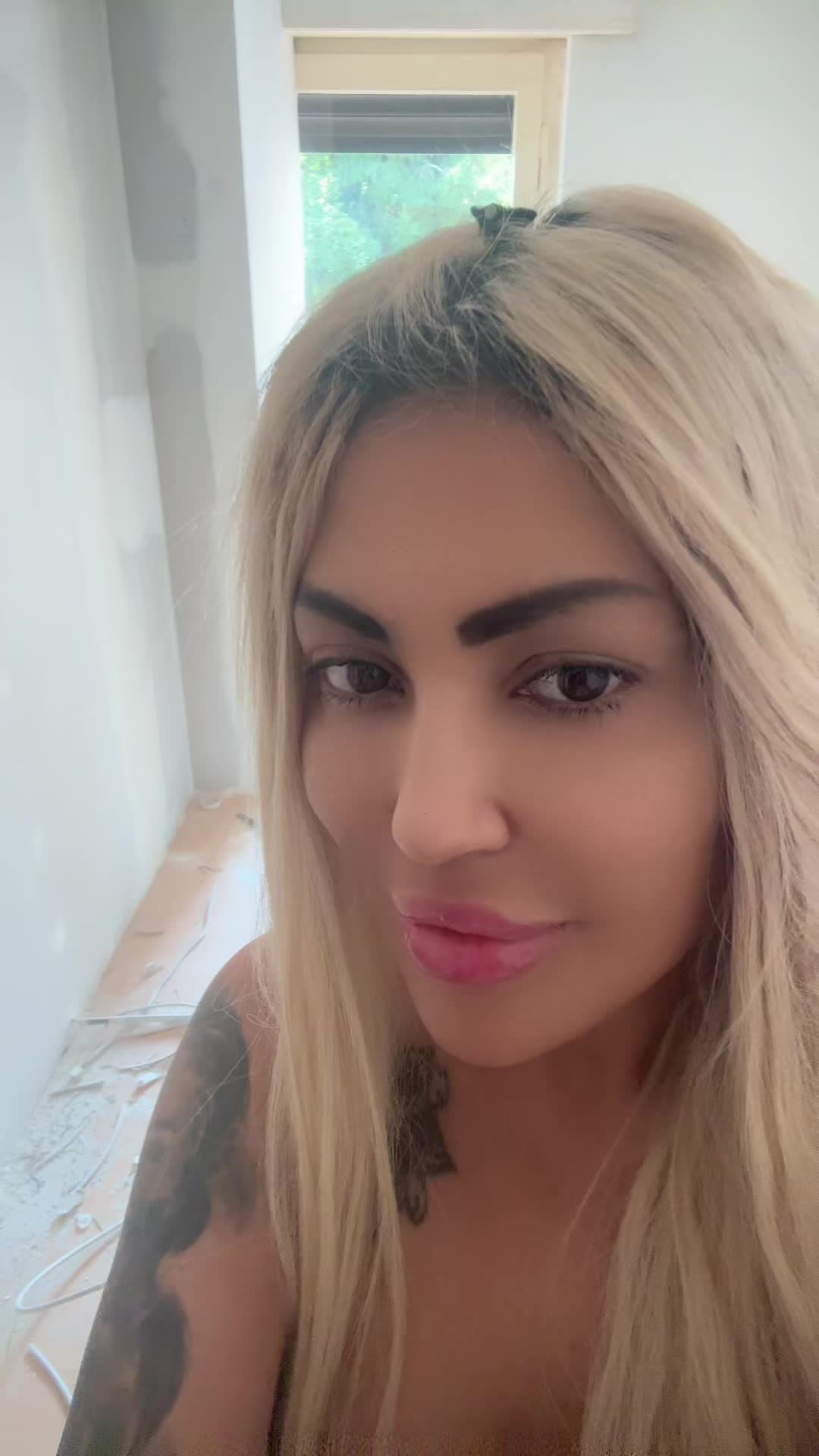 @FameChicka