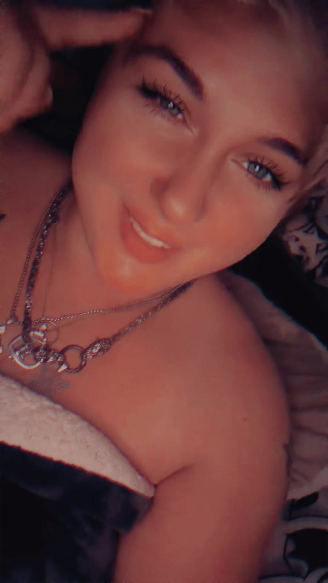 @Carmen♥️😈~FoxiUndCarmen4live~