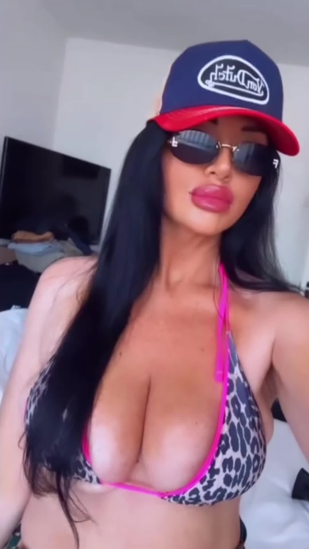 @katie_xstormi