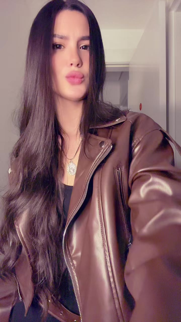 @Lívia Araújo