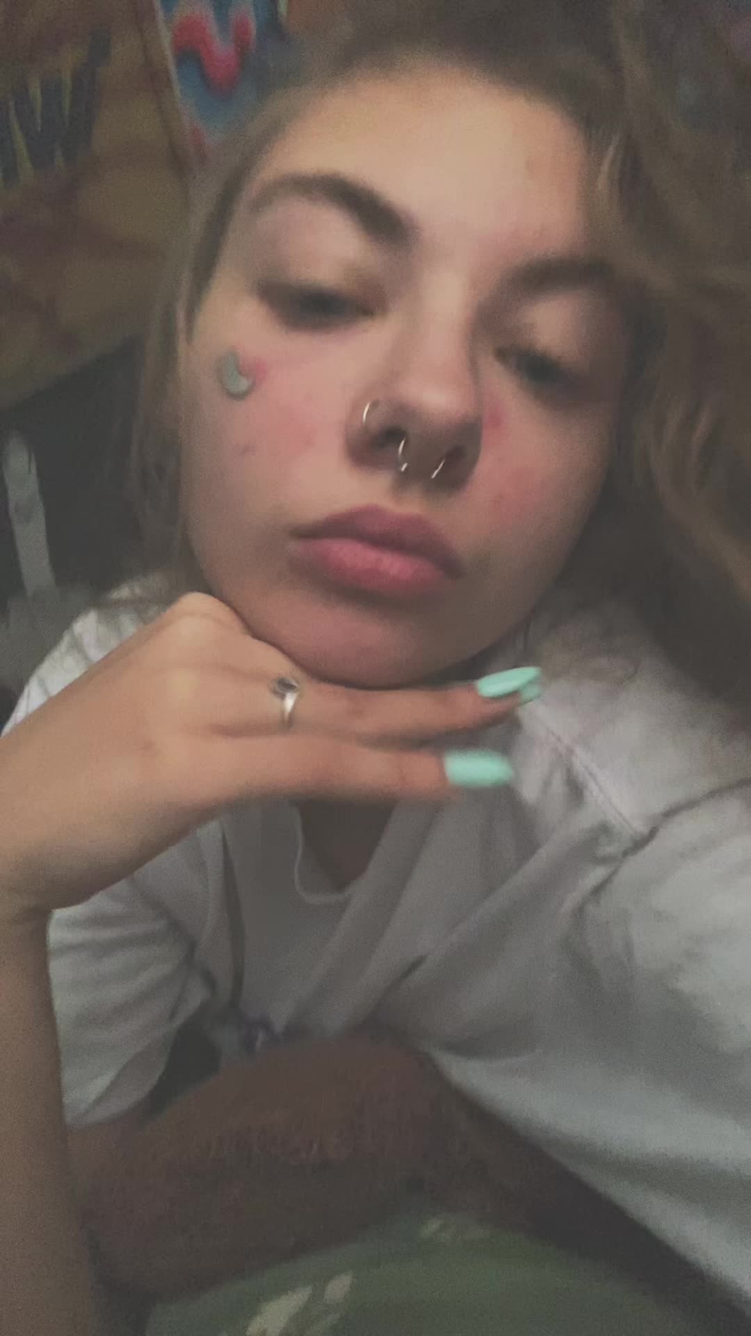 @tzofia