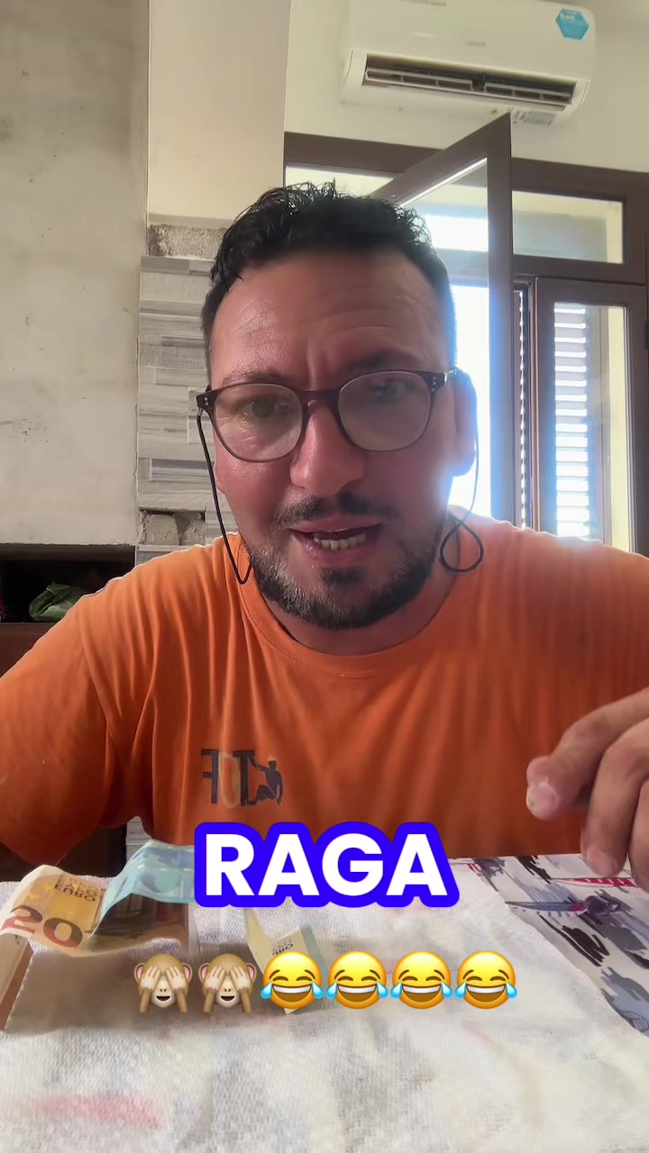 @LA FAMIGLIA DEI PAZZI🤪🤯