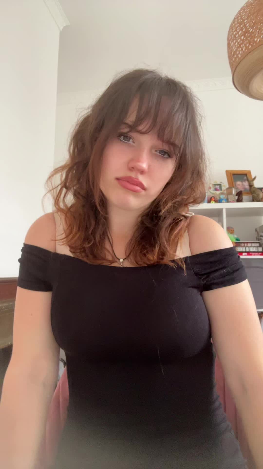 @estella