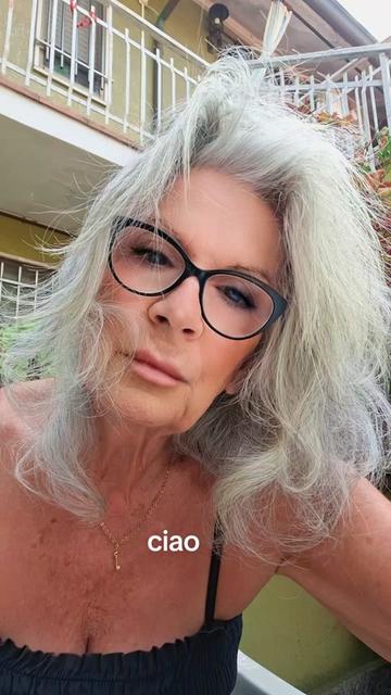 @👑RE-GINA👑