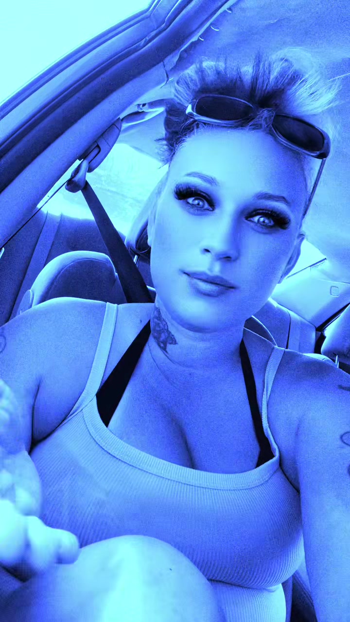 @DANYELLE ♊️💙😘