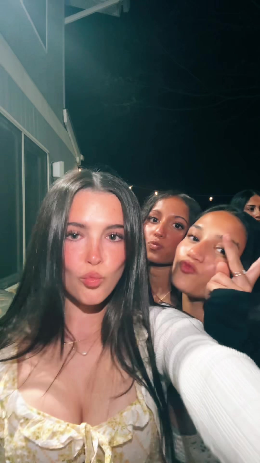 @LOLA💝👼🤍💐