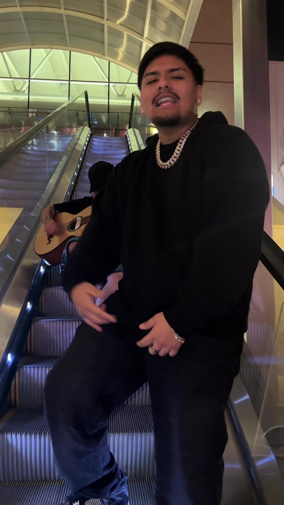 @KV🎸