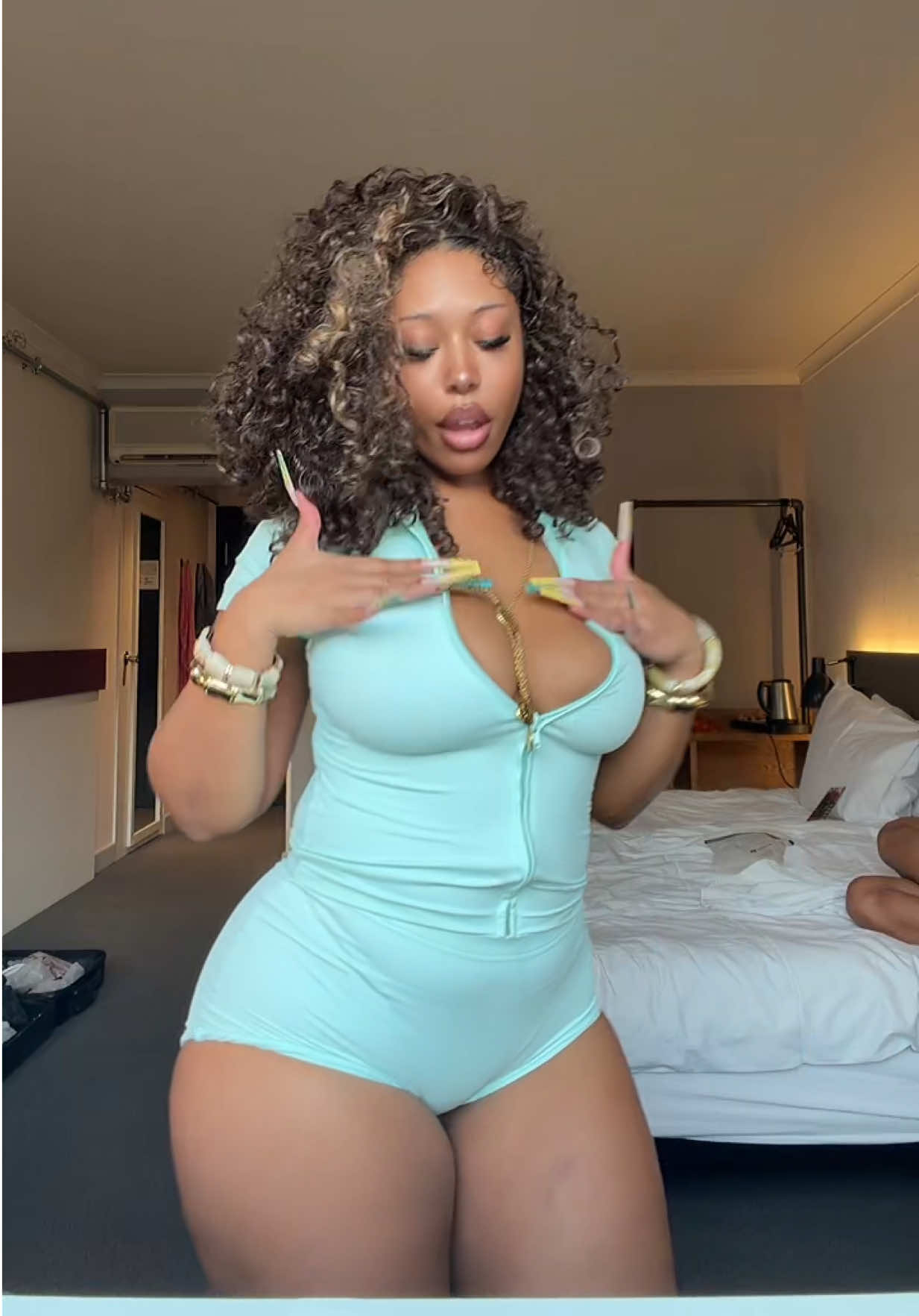 @Jeywtchh