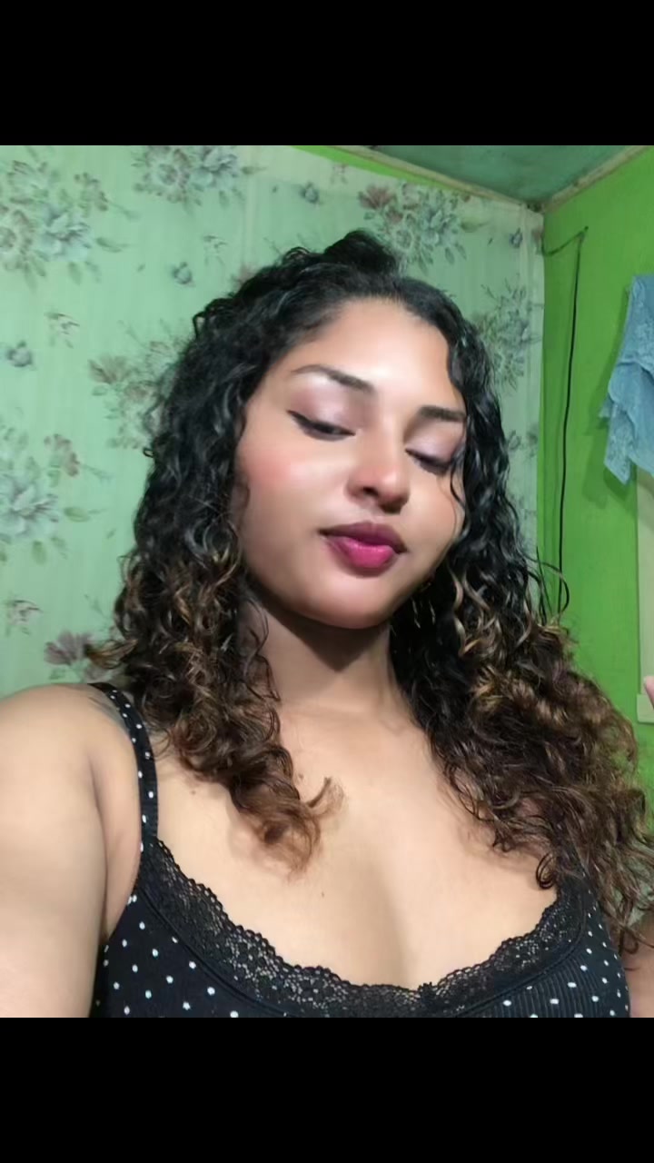@𝔇𝓮𝓿𝖎💗😍