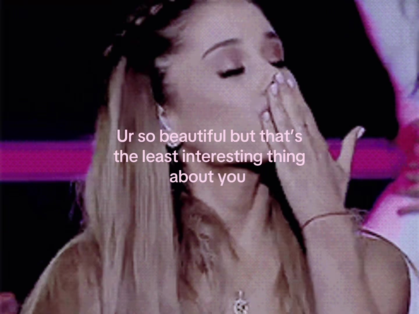 @ℰ