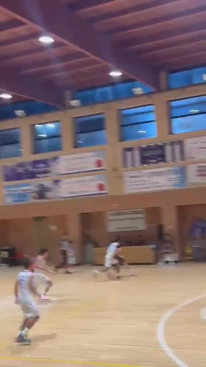 @Valentina Cortese