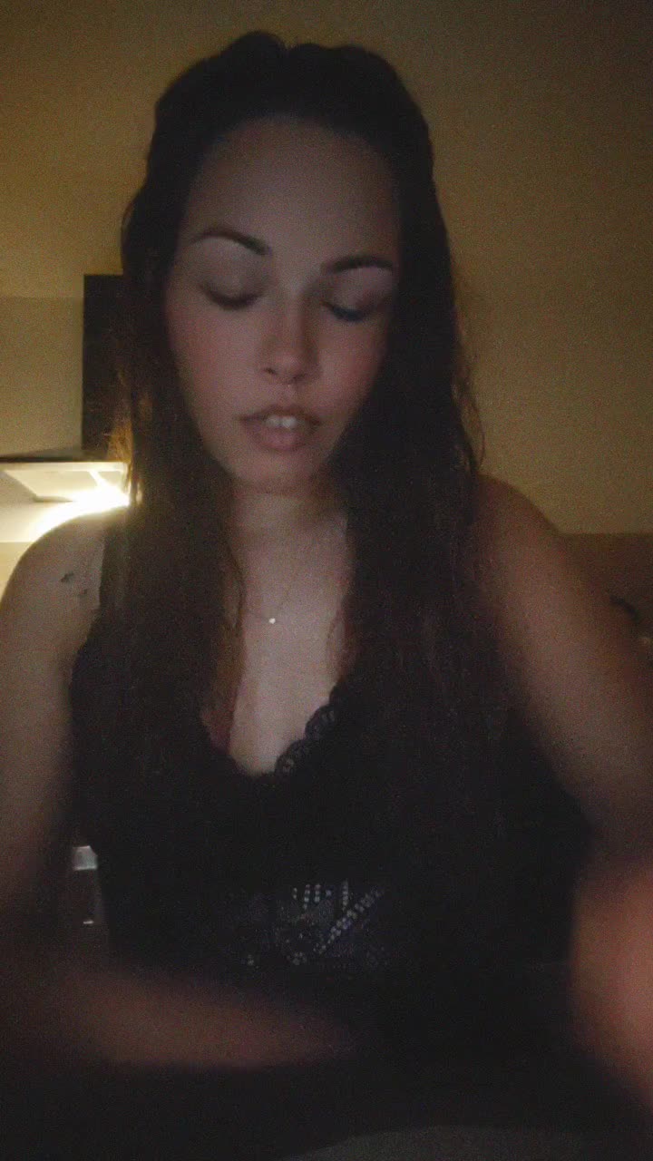 @Angelina_66