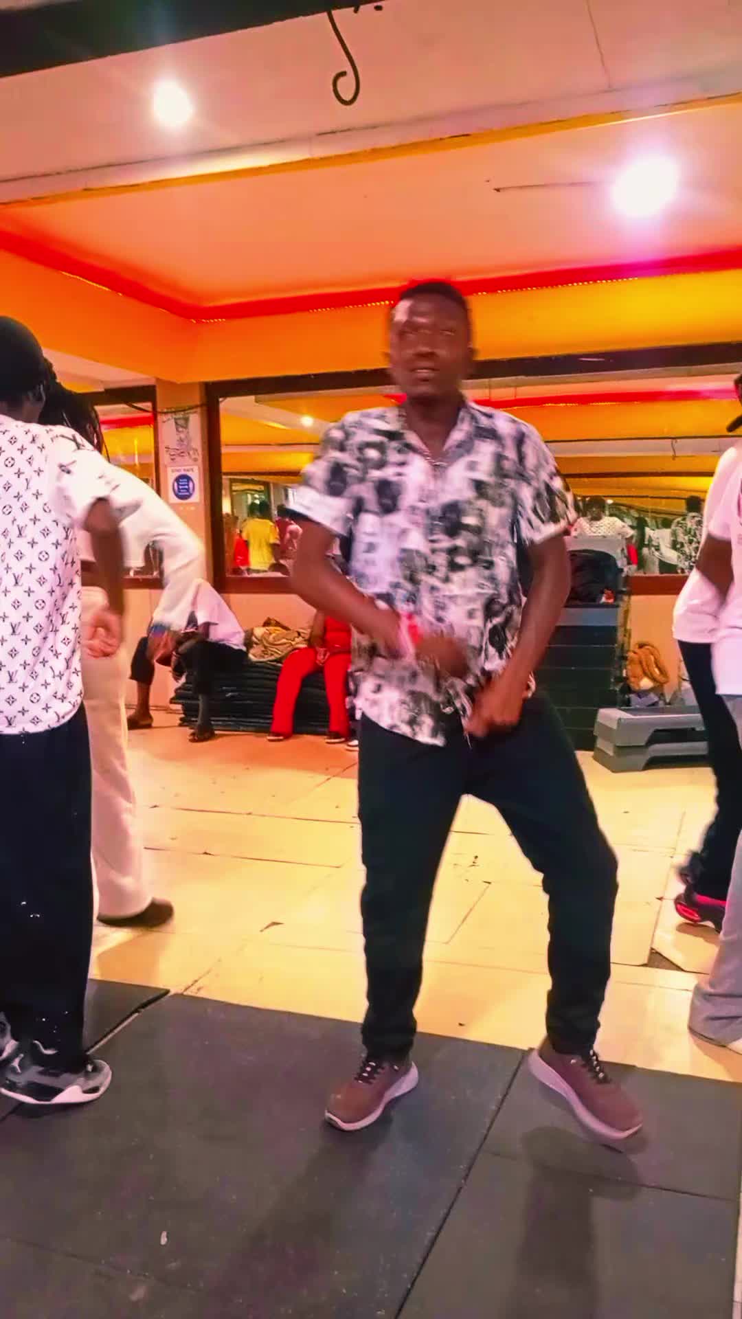 @👑bonny🇰🇪