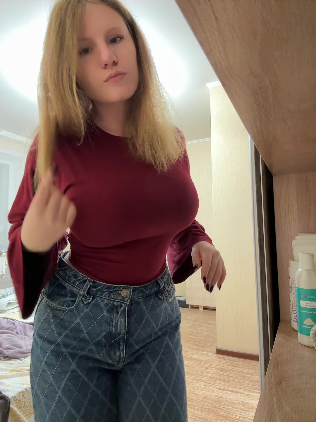 @mamakarina)