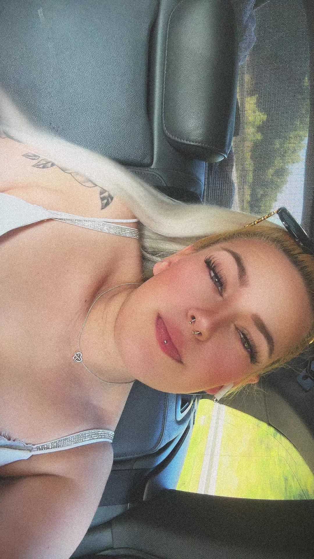 @chaos_queen_1201