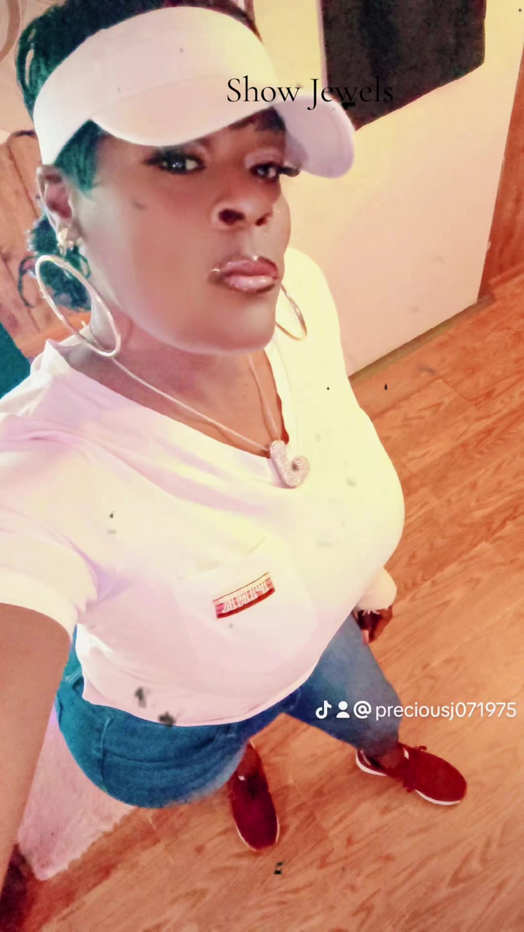 @Precious 💕 J