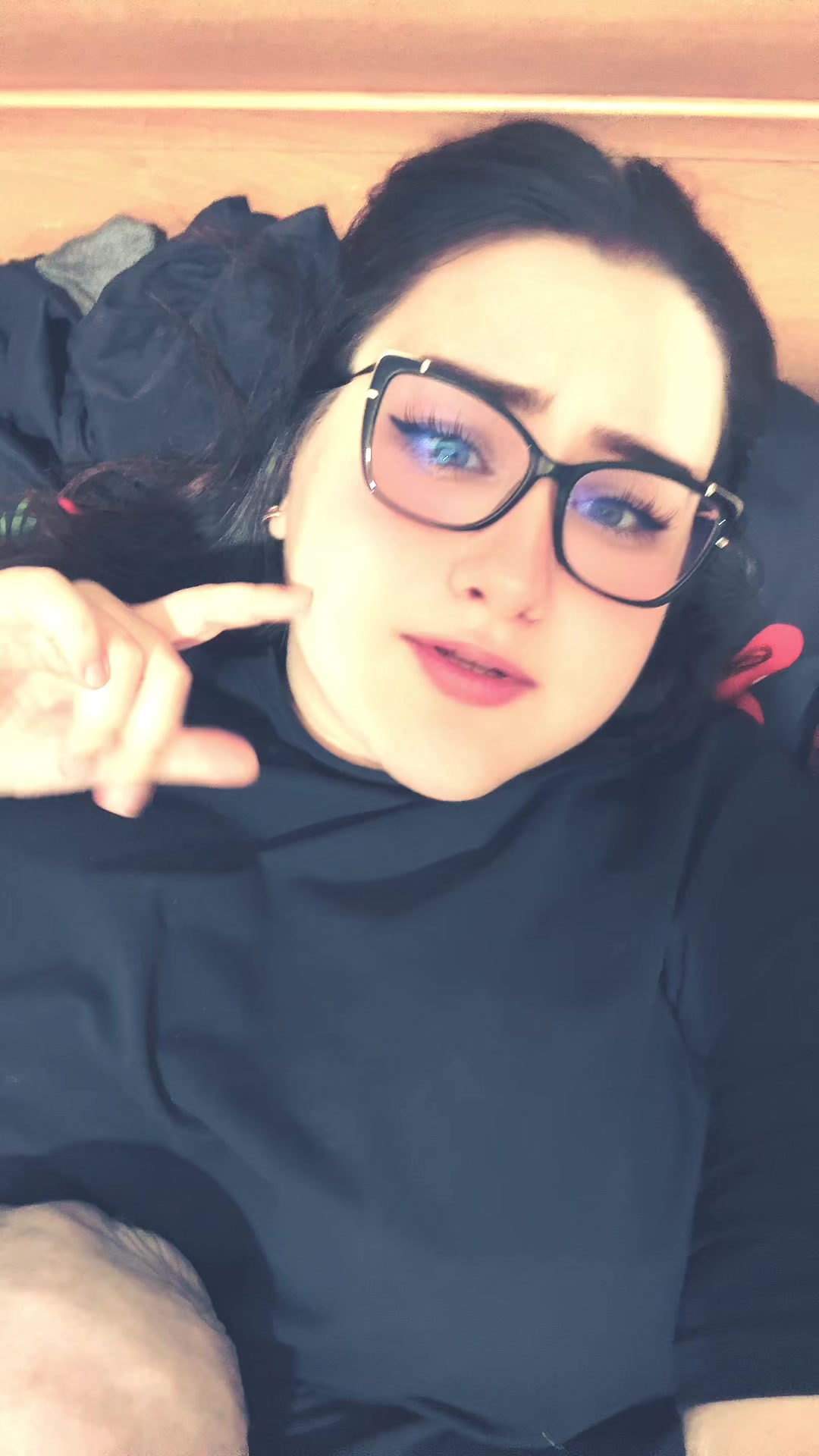 @Линетта Авонакилева