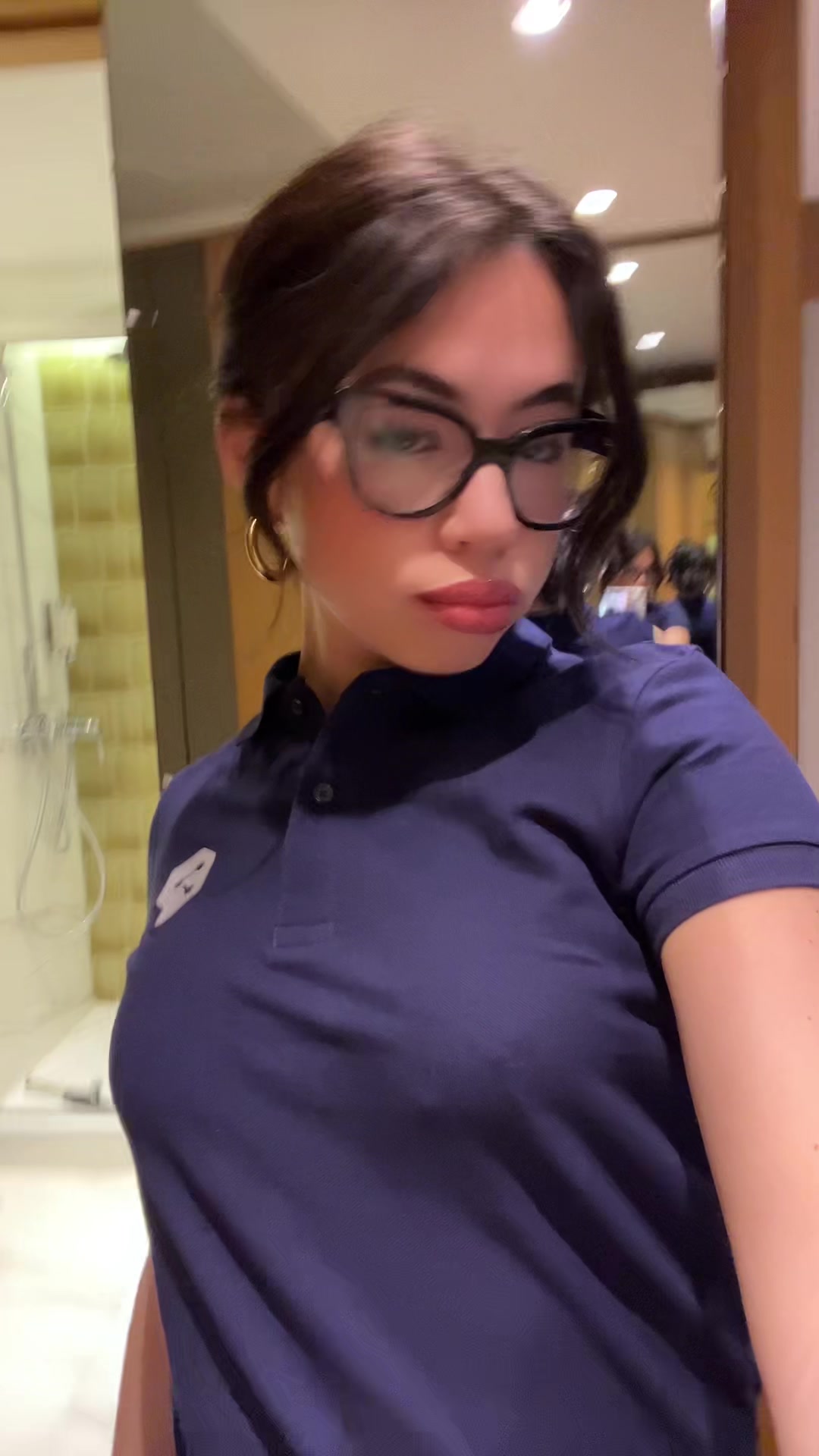 @J🧿