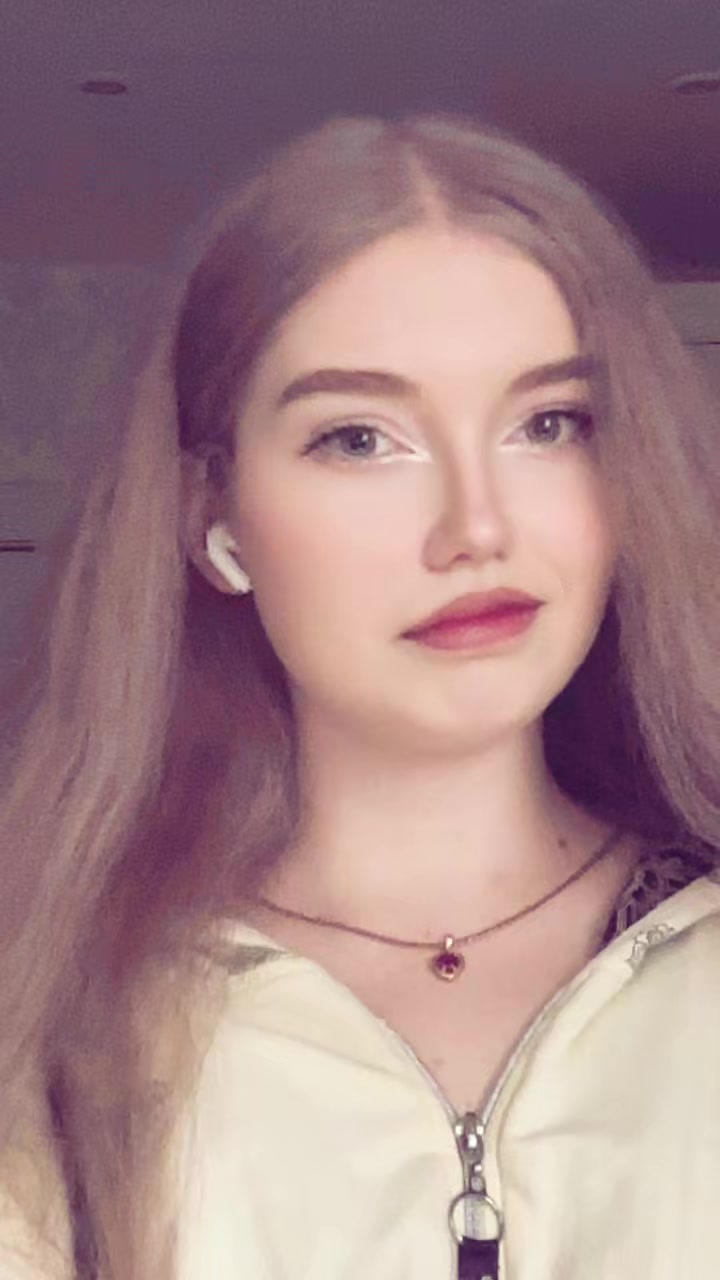 @Злата Кисс🐾