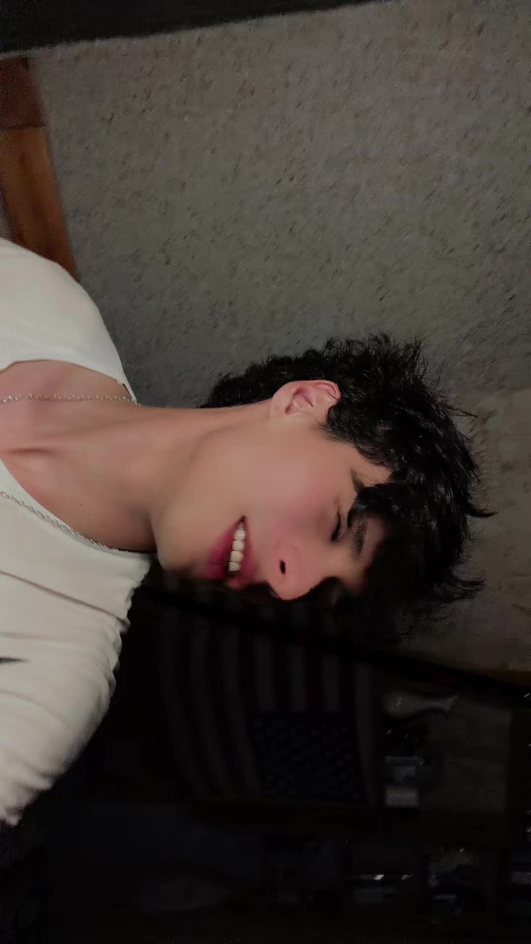 @LAYNPIT!